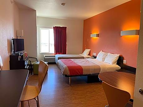 1 Twin Bed Mobility Access Studio Kitchenette Tub w/Grab Bars NSMK