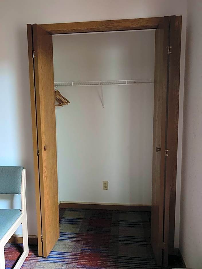 Americas Best Value Inn Champaign