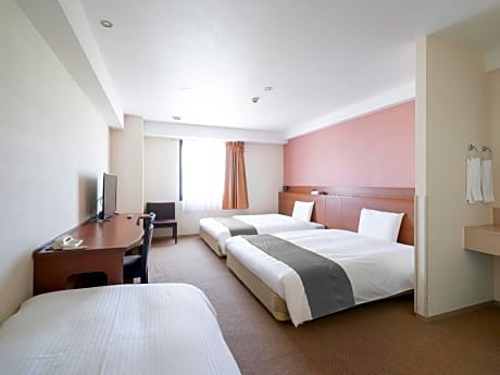 Twin Room - Non-Smoking - No Daily Cleaning
