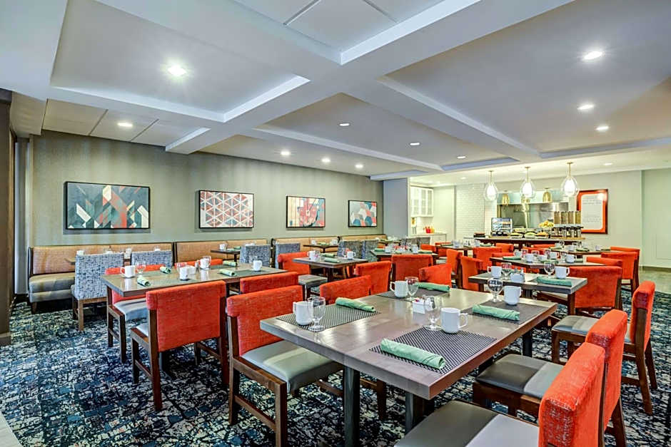 Hilton Garden Inn Boston - Waltham