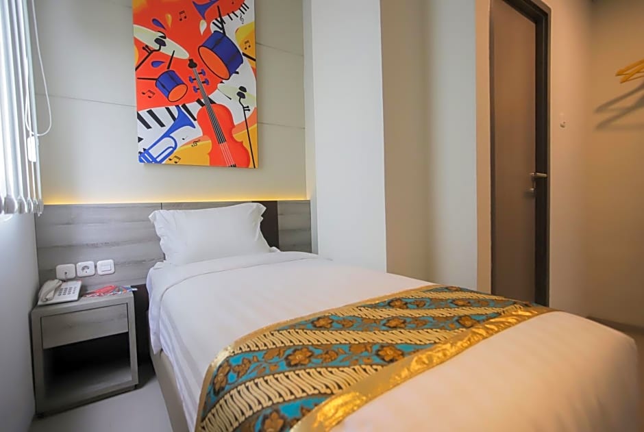 Front One Budget Boyolali