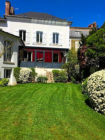 Maison Joussaume Latour