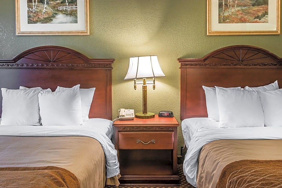 Quality Inn & Suites Ann Arbor Hwy 23