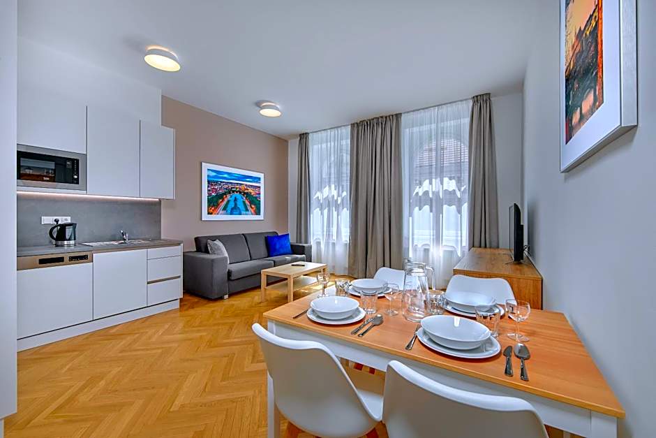 Downtown Suites Kodanska
