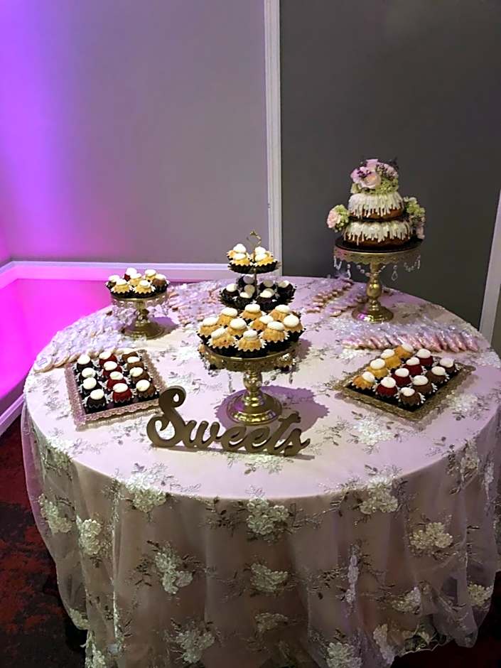 Ramada by Wyndham Jacksonville Hotel & Conference Center