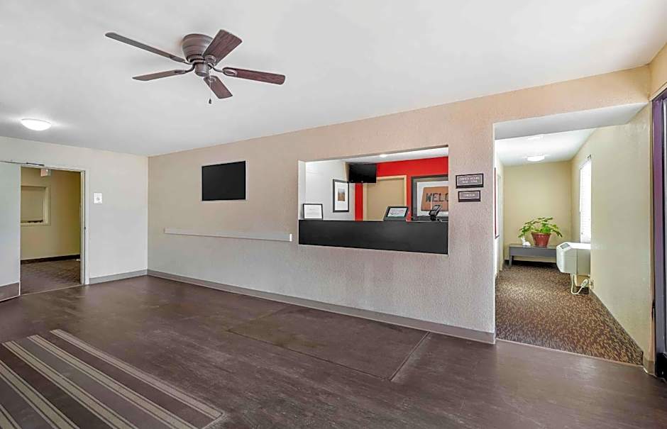 Extended Stay America Select Suites - Des Moines - West Des Moines