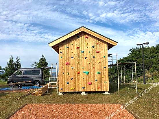 Heart Land Hills in Noto 37 Trailer House Sho
