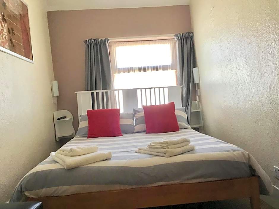 Kirkstall Guest House