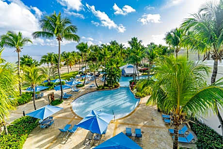 Courtyard by Marriott Isla Verde Beach Resort