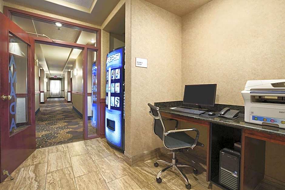 Ramada by Wyndham Edson