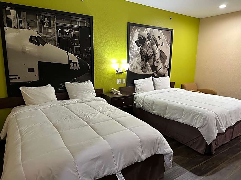 Red Lion Inn & Suites IAH Airport East