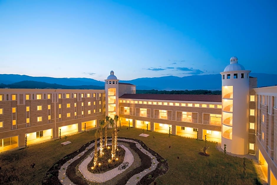 ANDRIAKE BEACH CLUB HOTEL