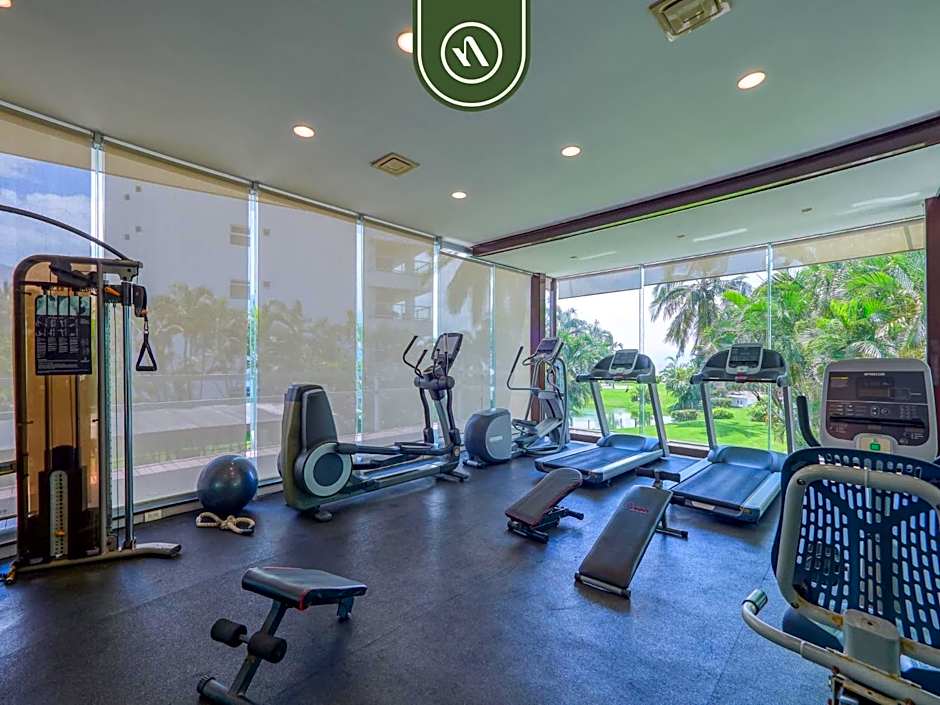 2BR Condo with Private Blacony - Oceean View