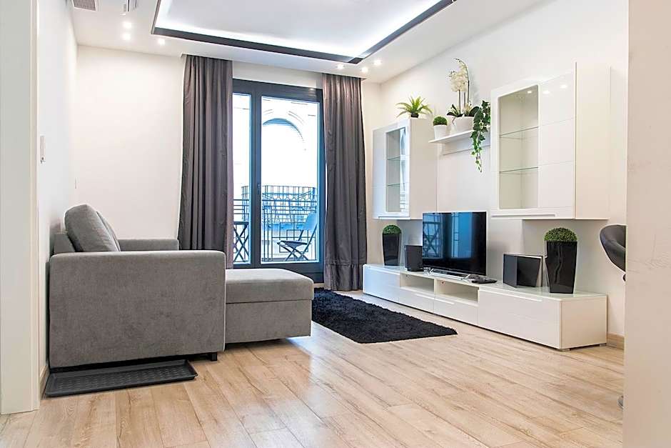 Chill 'N' Joy Boutique suites