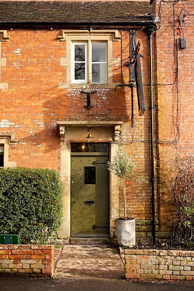 The Manor House Inn