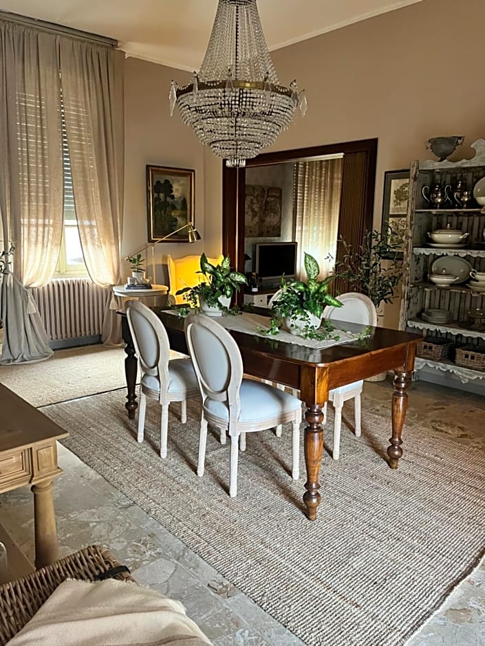 Villa House and Garden B&B