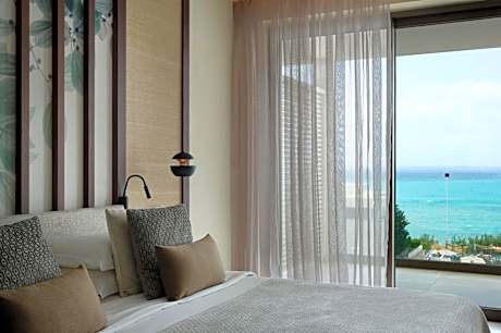 Mare Suite Pool View