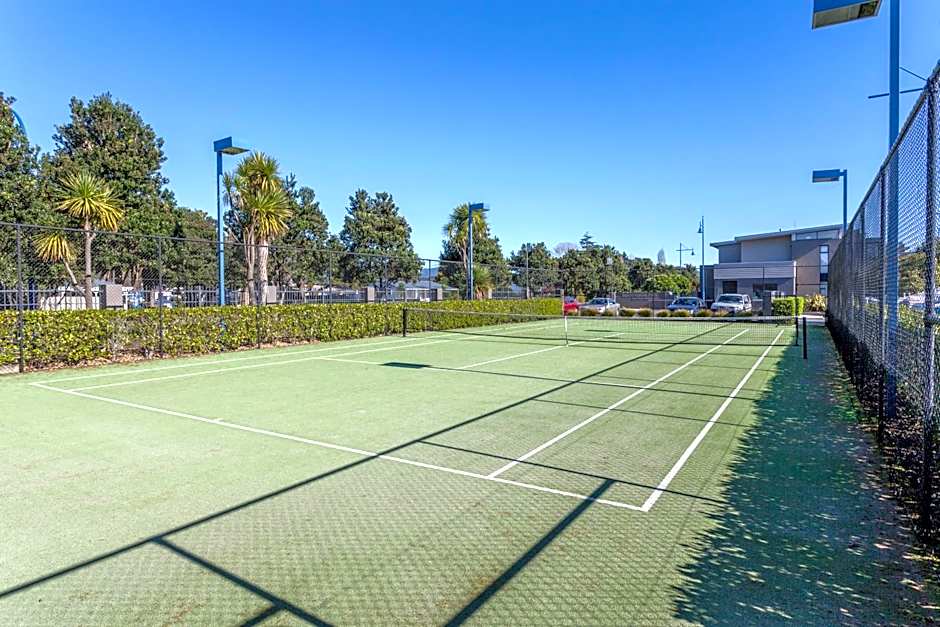 Sovereign Pier On The Waterways