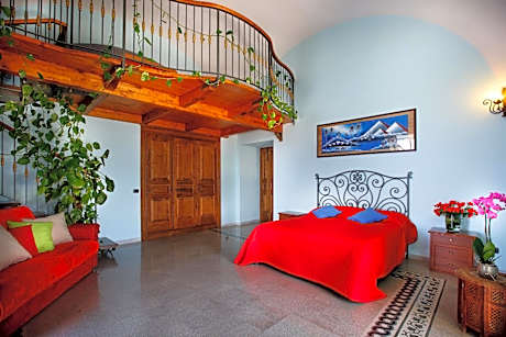 Junior Suite with Terrace and Sea View