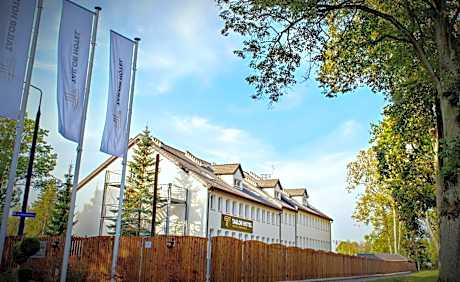 Tailor Hotel Sport & Conference