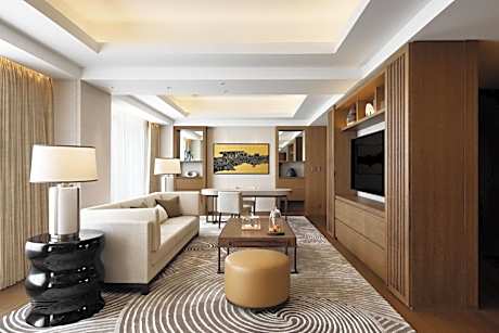 Presidential, Executive lounge access, Presidential Suite, City view