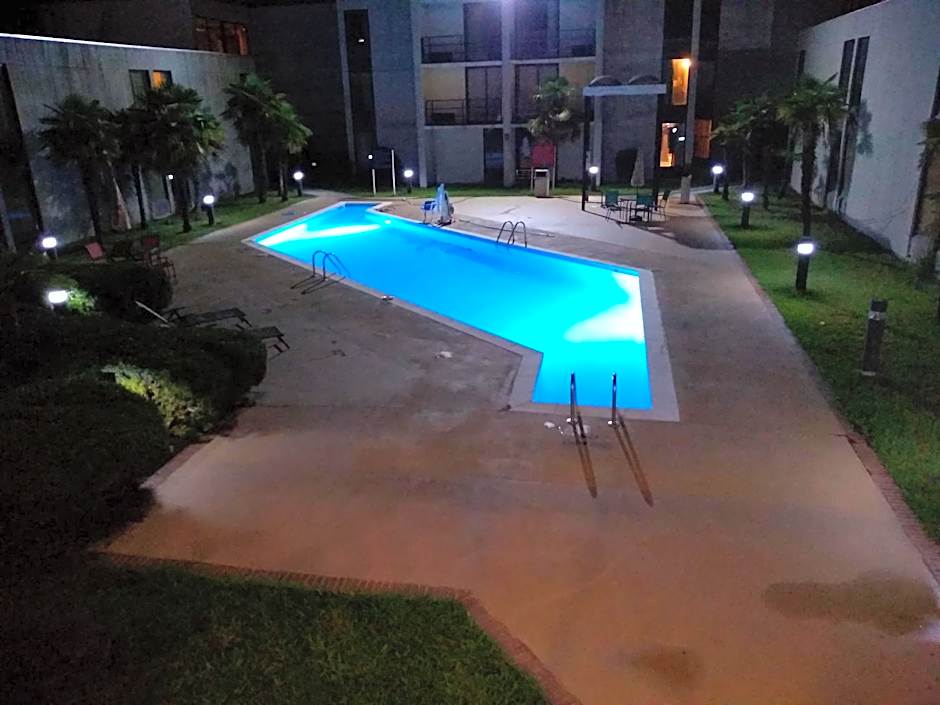 Red Carpet Inn-Macon