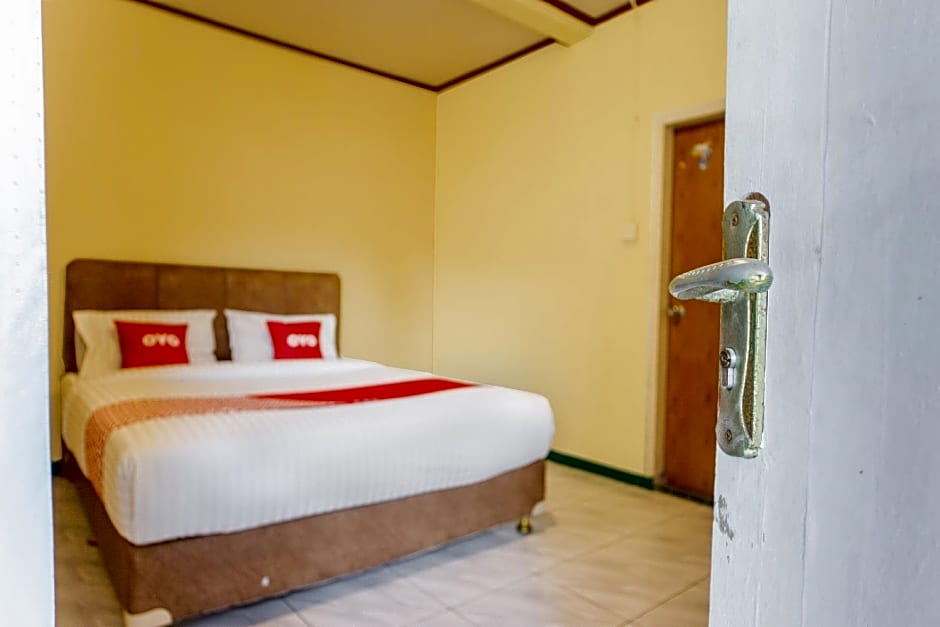 OYO 2180 Vina Vira Hotel