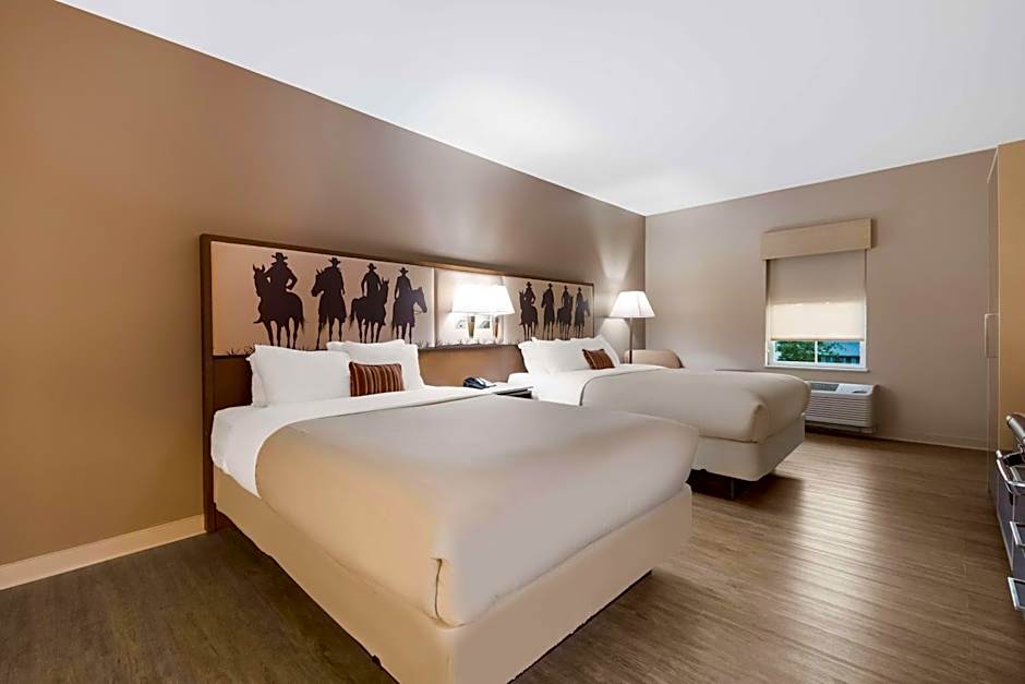 Best Western Bandera Suites & Saloon