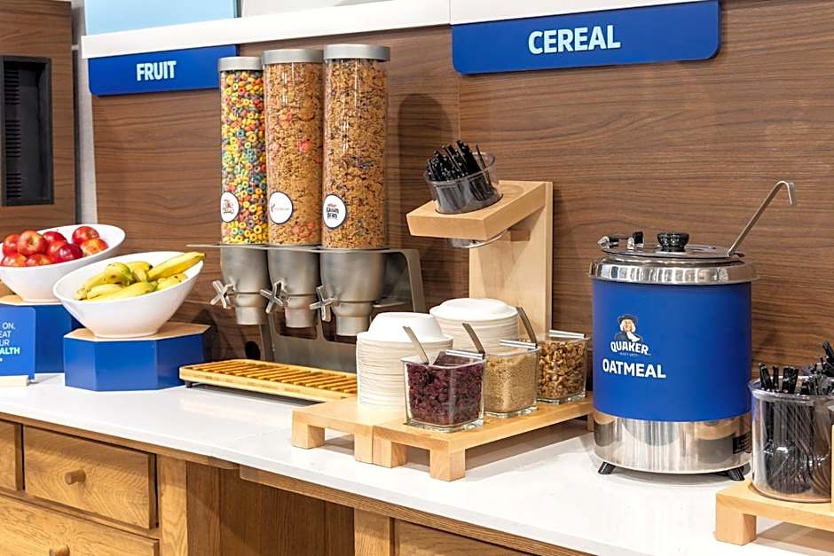 Holiday Inn Express St. Albans By IHG