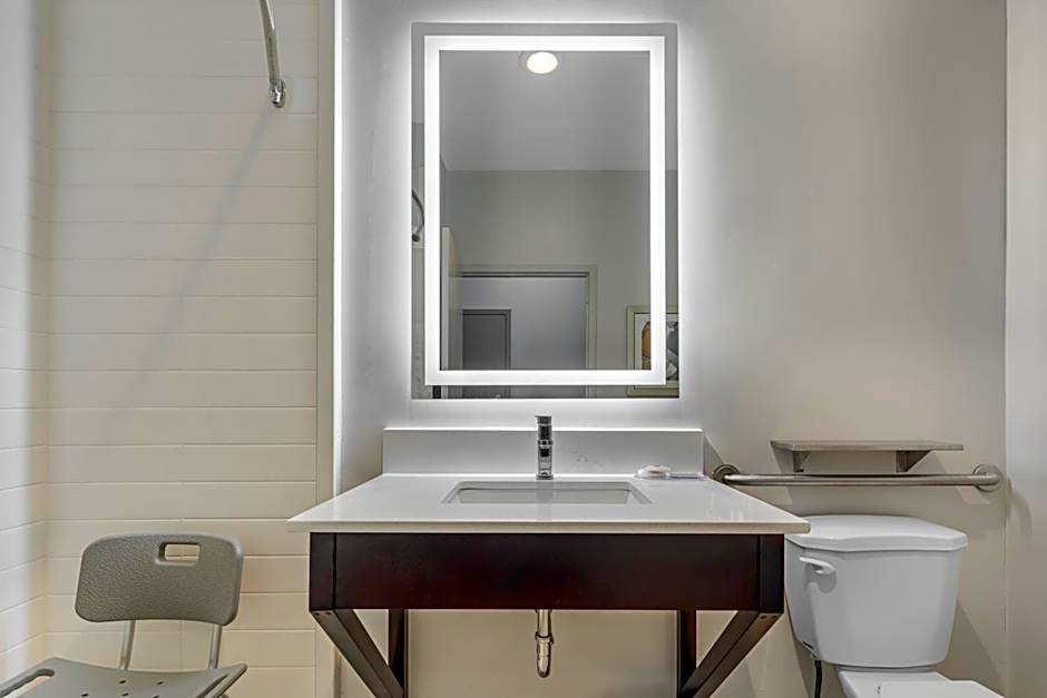 Comfort Inn & Suites Mt Laurel - Philadelphia