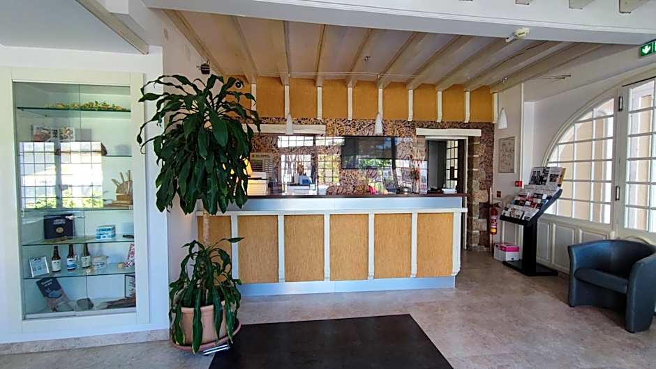 Logis Grand Hotel Pelisson