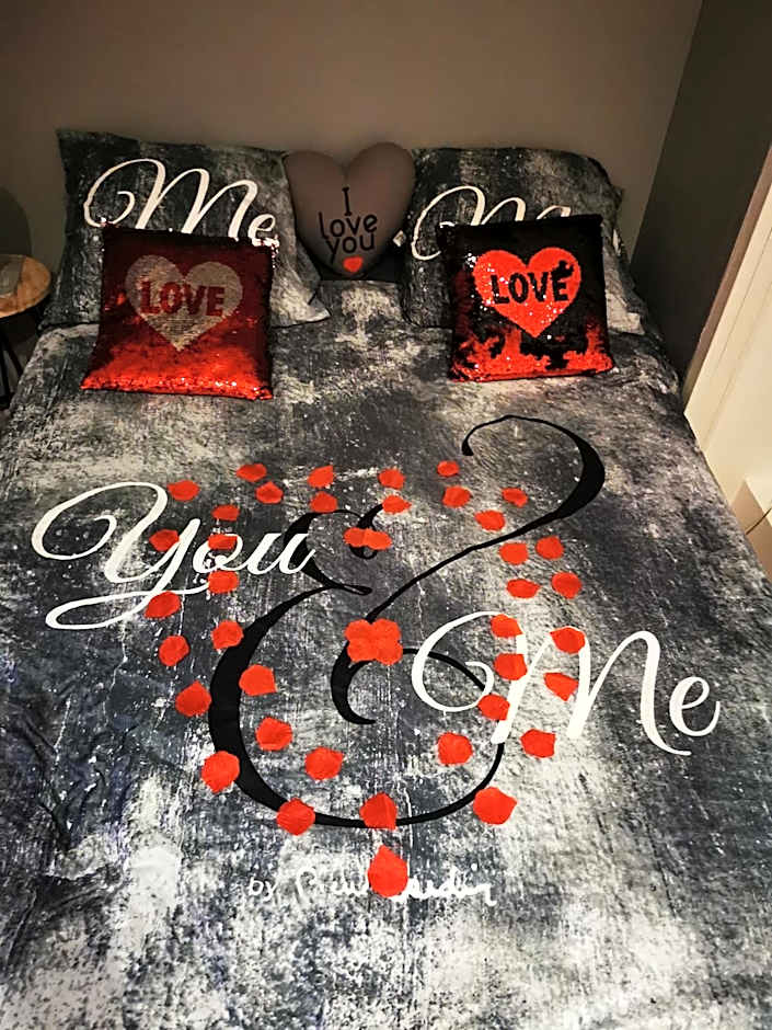 SPABYELLEETLUI spa rouge ou bleu