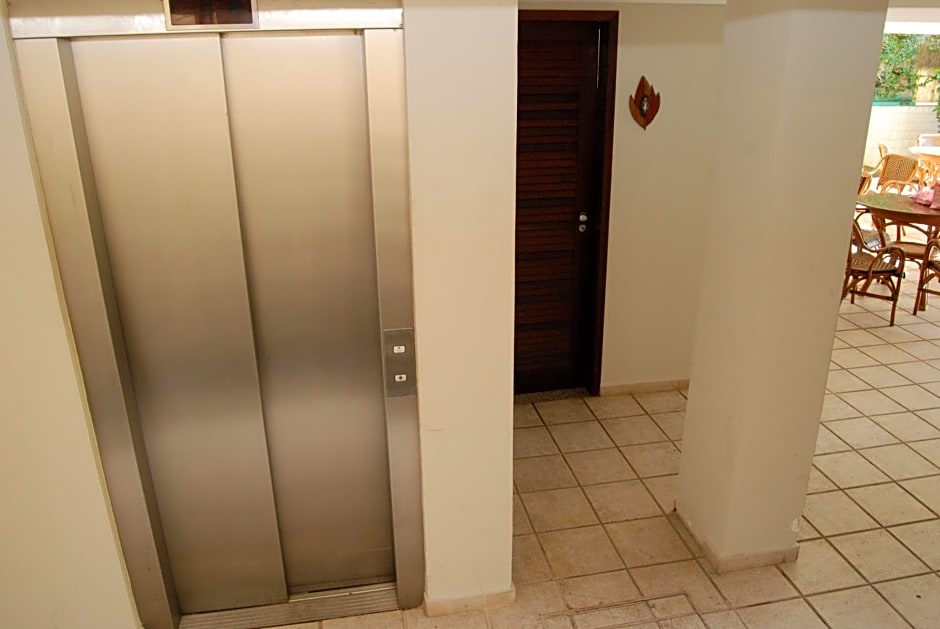 Divi-Divi Praia Hotel