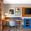 Country Inn & Suites by Radisson, West Bend, WI