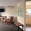 Tudor Lodge Motel