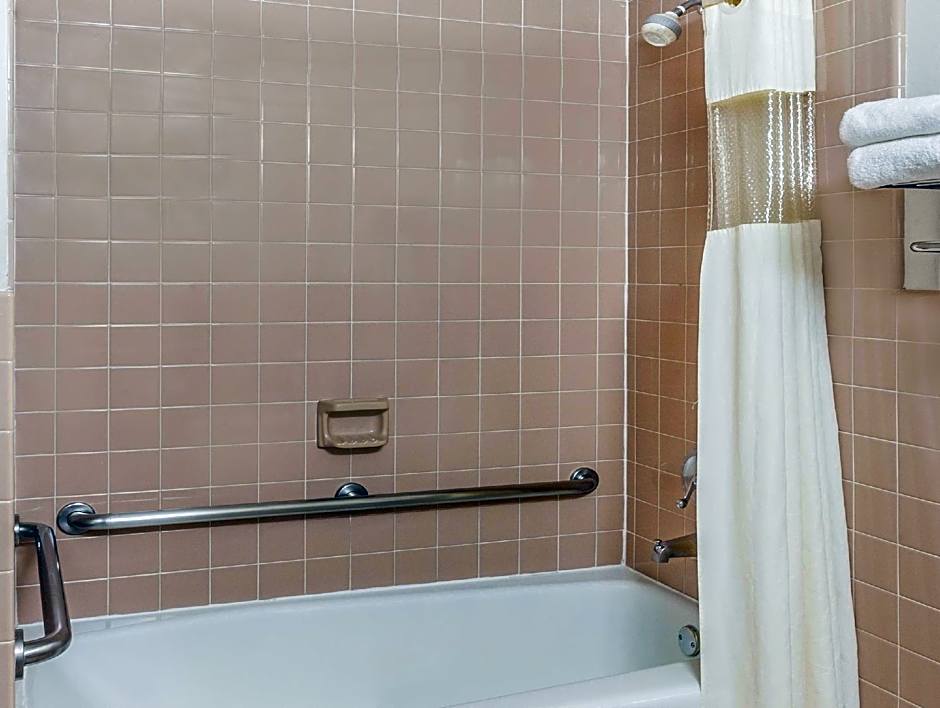 Serenity Inn Sweetwater