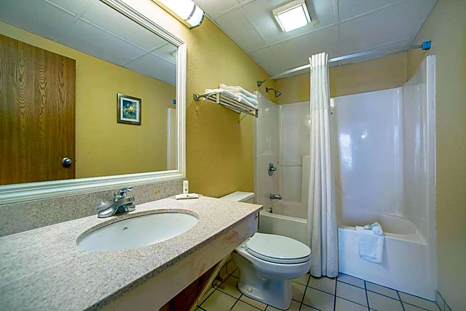 Quality Inn Near Six Flags St. Louis