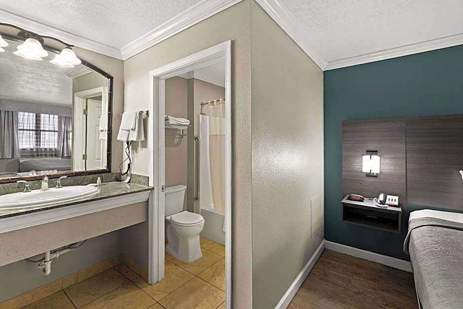 Quality Inn