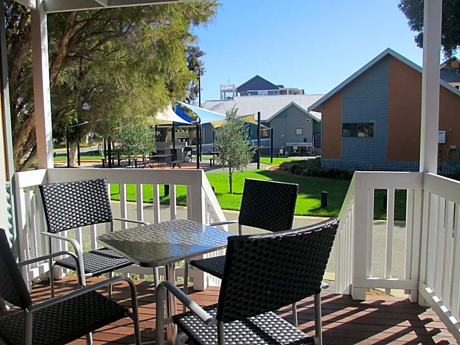Mandurah Ocean Marina Chalets