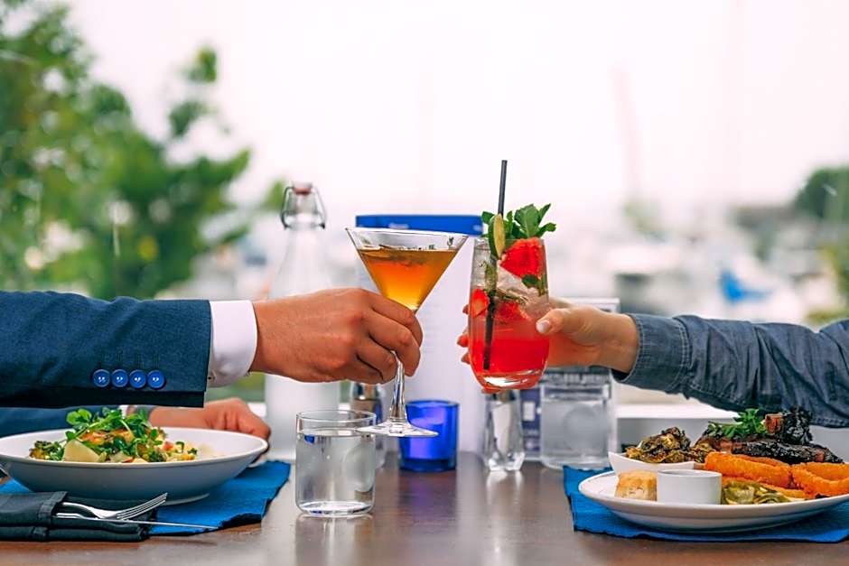 Delta Hotels by Marriott Thunder Bay