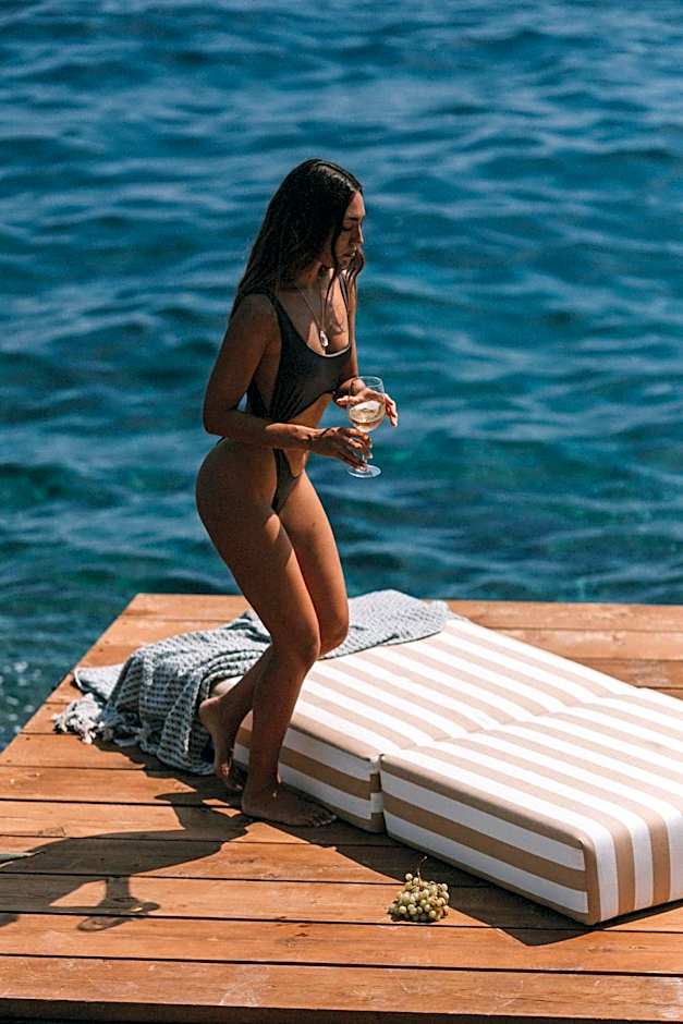 Sewelo Suites - Beachfront Boutique Suites