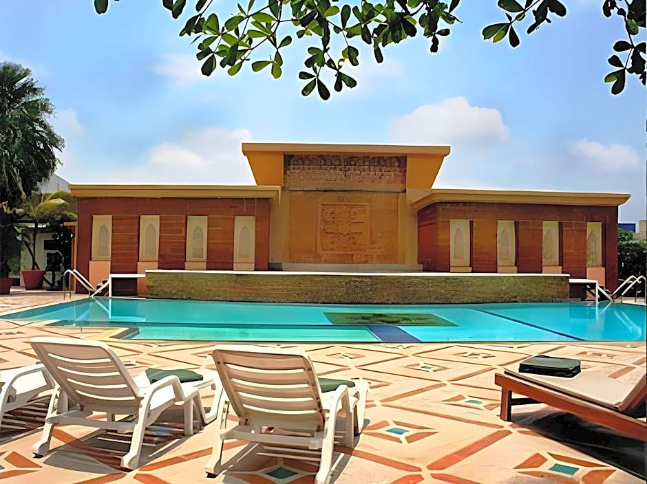 Kosa Hotel & Wellness Center