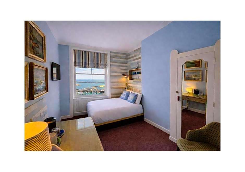 The Royal Harbour Hotel