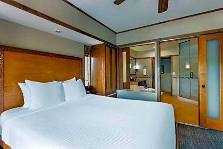 1 Bedroom 1 Queen Sunset Suite