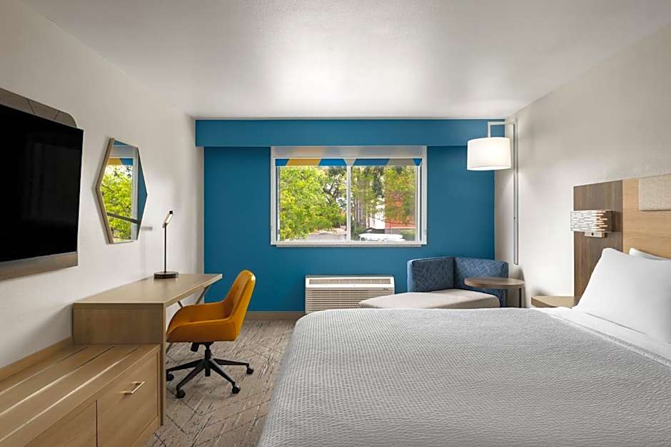Holiday Inn Express Hotel & Suites - Paso Robles By IHG
