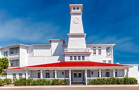 Lighthouse Inn at Aransas Bay