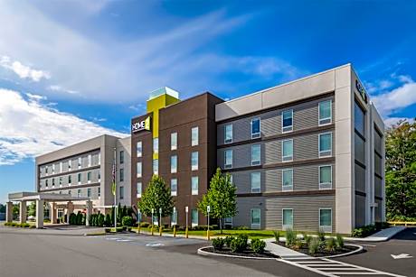 Home2 Suites by Hilton Queensbury Lake George
