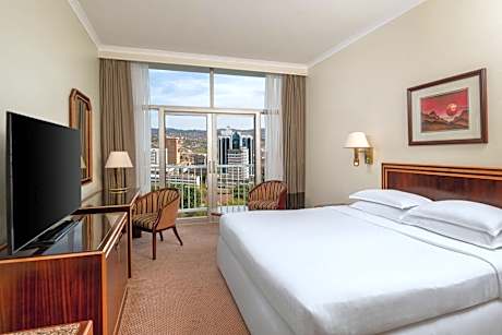 Standard King, Guest room, 1 King, Botanical Garden view
