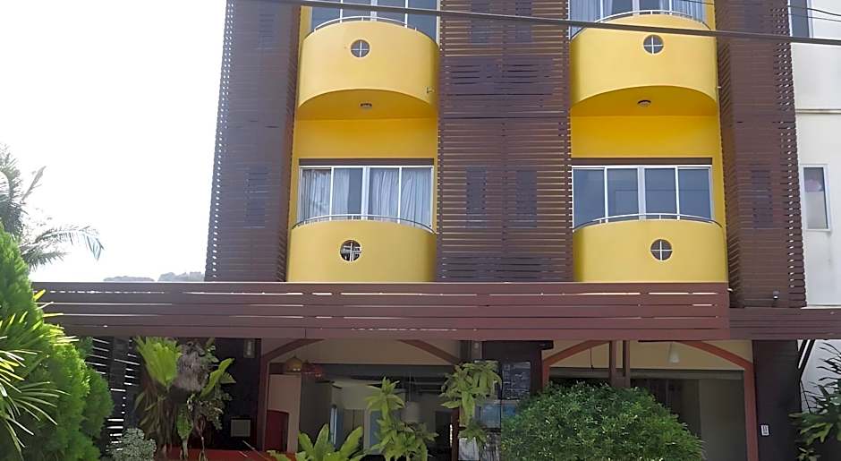 The Moon Night Ao Nang Hotel