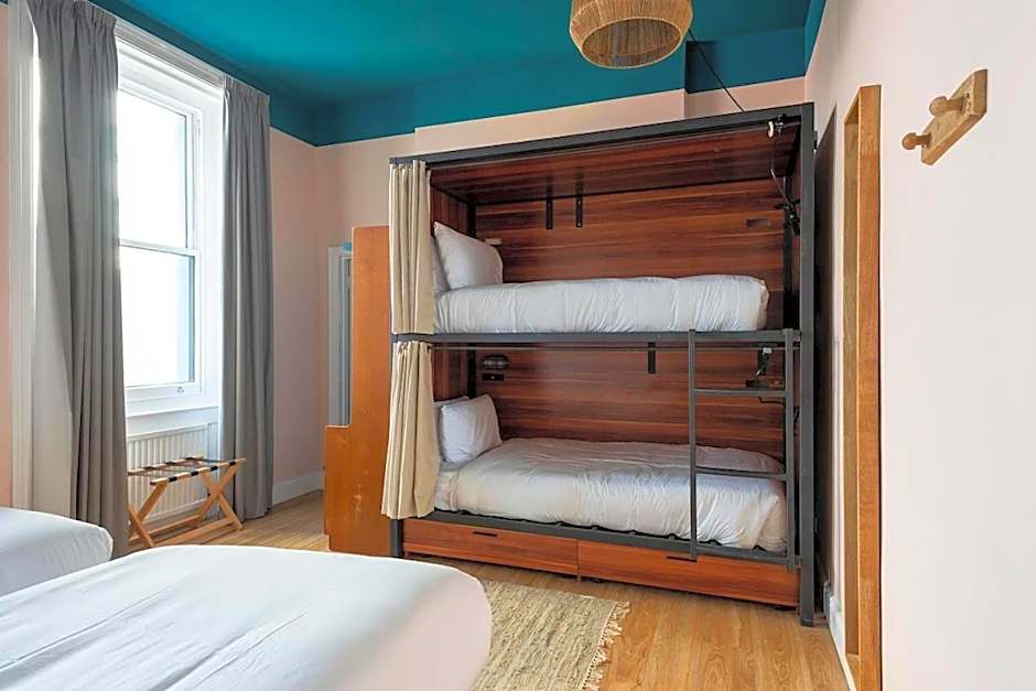 West Beach Hotel Brighton